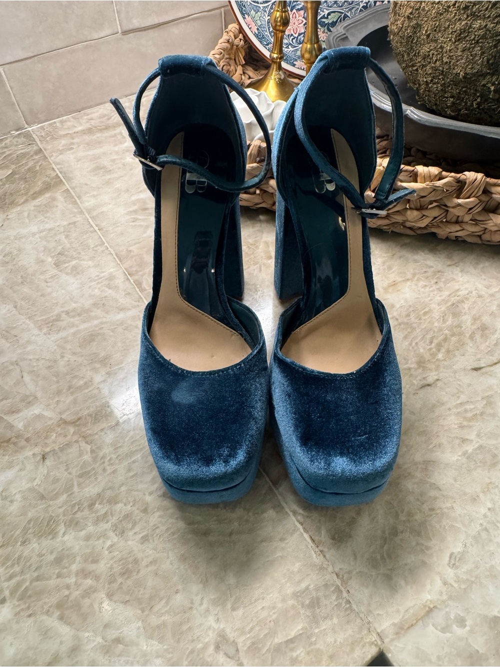 Gianni Bini Blue Velvet Platform Block Heels - Picture 3 of 7